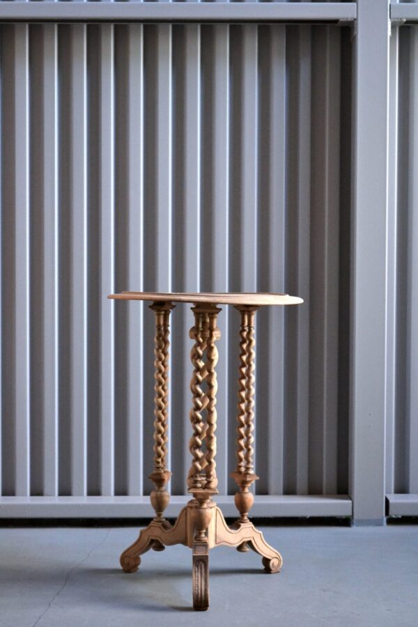 Side table twisted leg - 画像 (2)