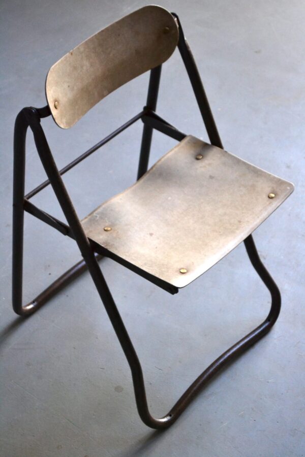 Bienaise folding chair