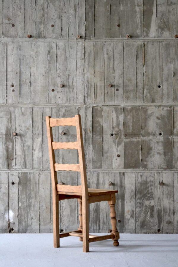 Chair - 画像 (4)