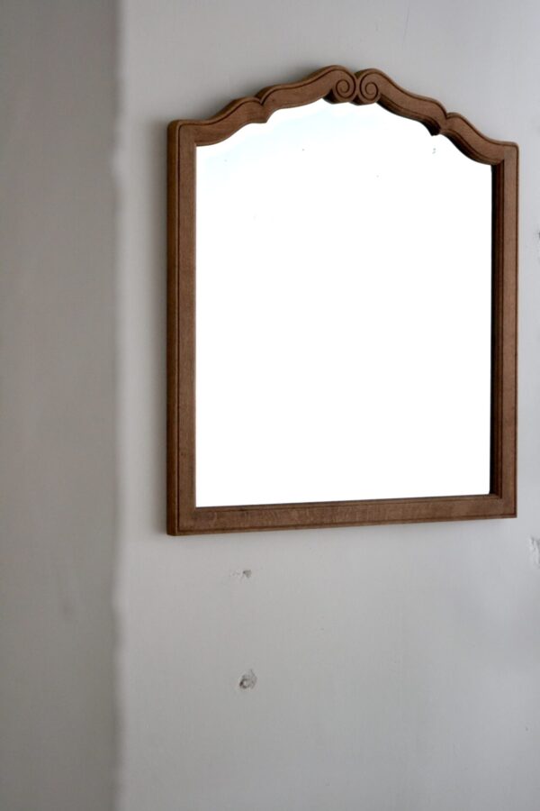 Wall mirror
