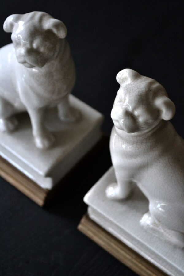 Bookends 2dogs