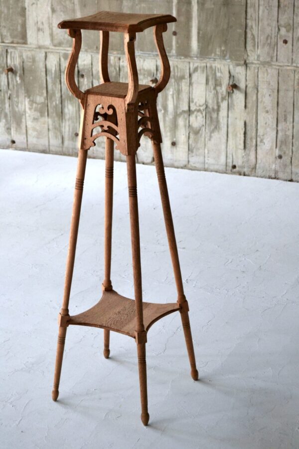 Plant stand
