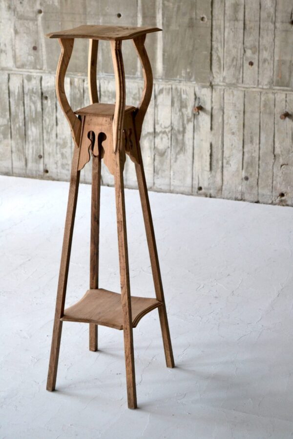 Plant stand