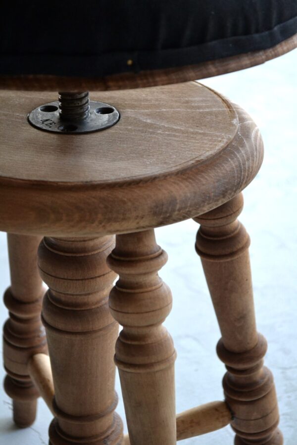 Piano stool - 画像 (7)