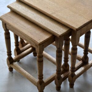 Nest table