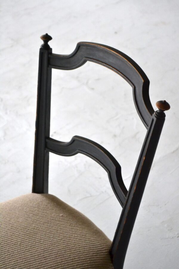 Black chair - 画像 (6)