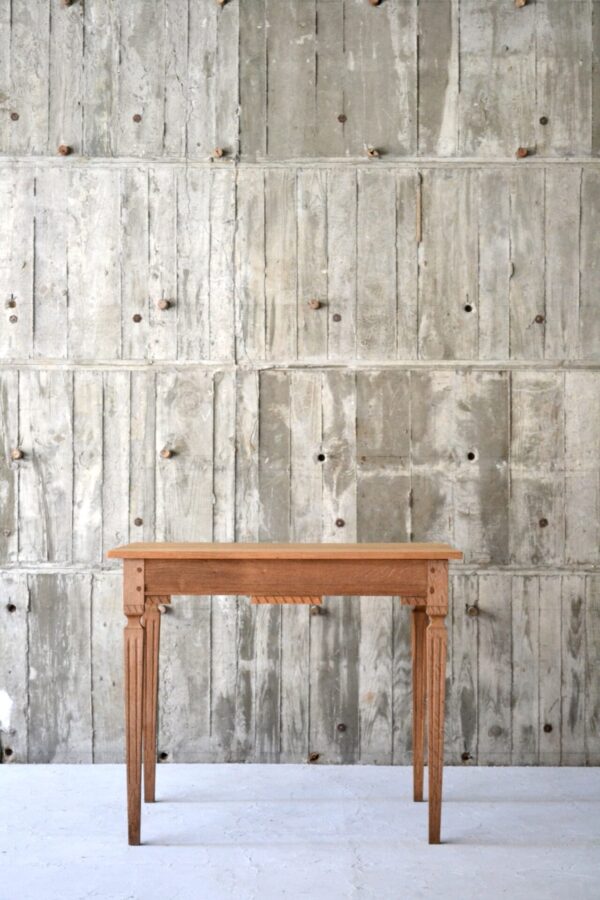 Table - 画像 (2)