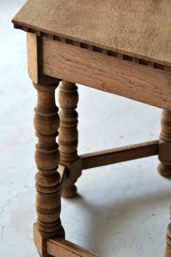 Hexagonal table - 画像 (9)