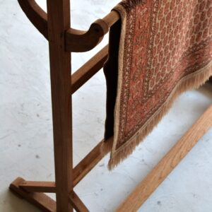 Linen rack