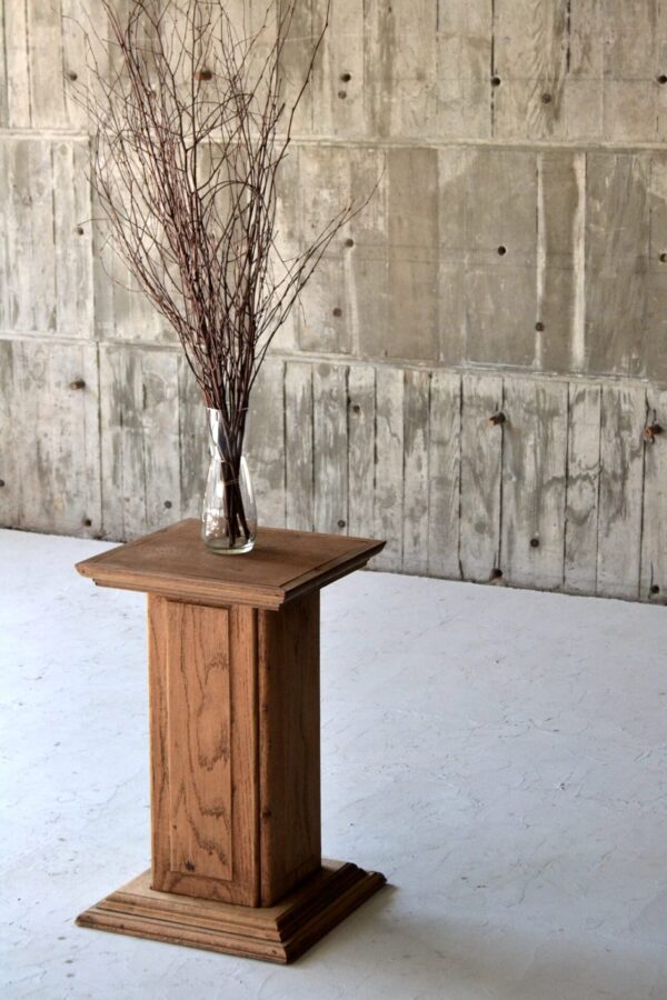 Pedestal