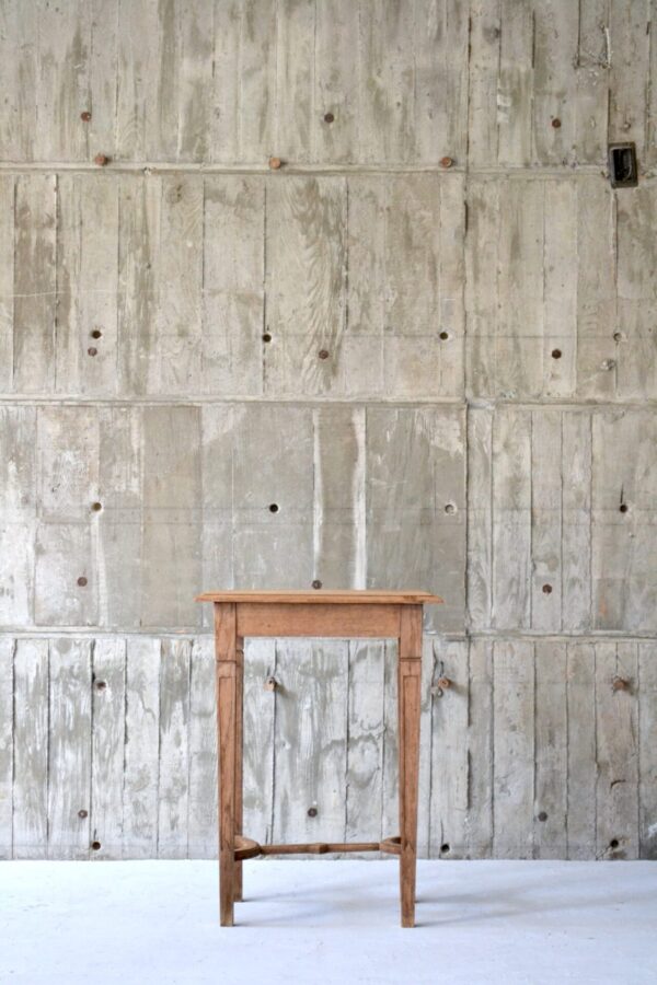 Side table - 画像 (2)