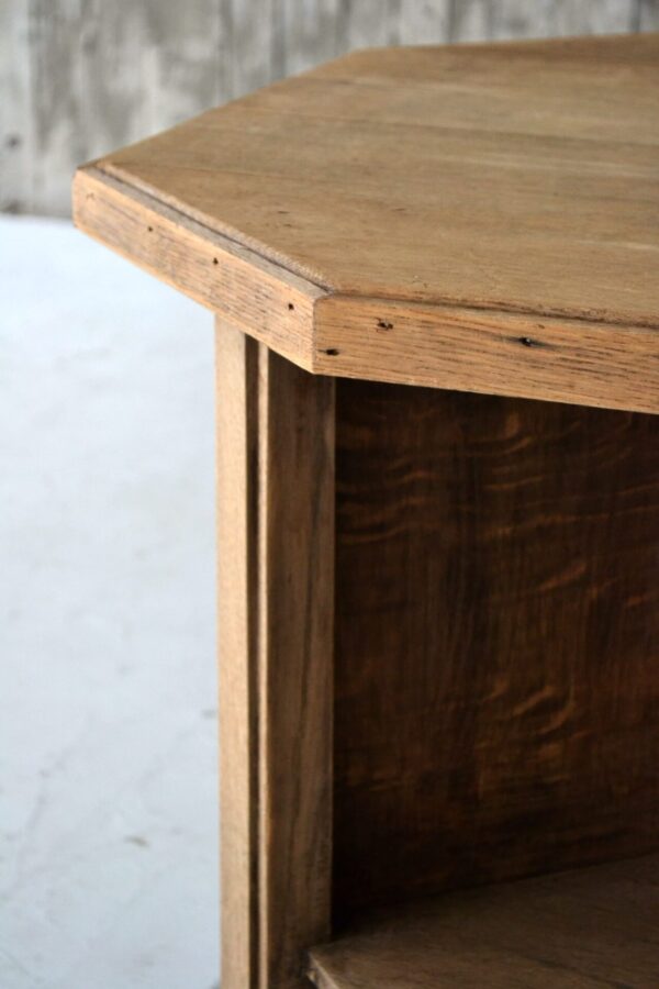 Octagonal table - 画像 (9)