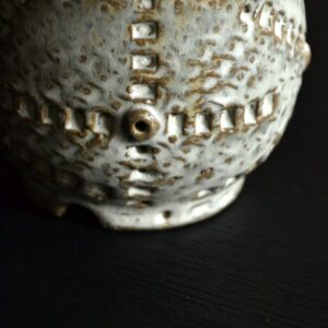 Kodama jomon pot white