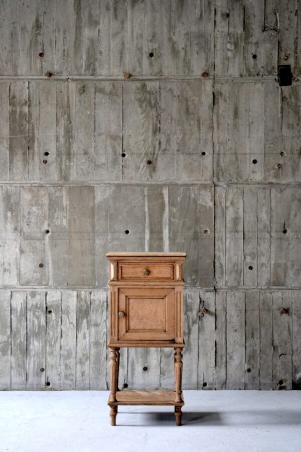 Night table - 画像 (2)