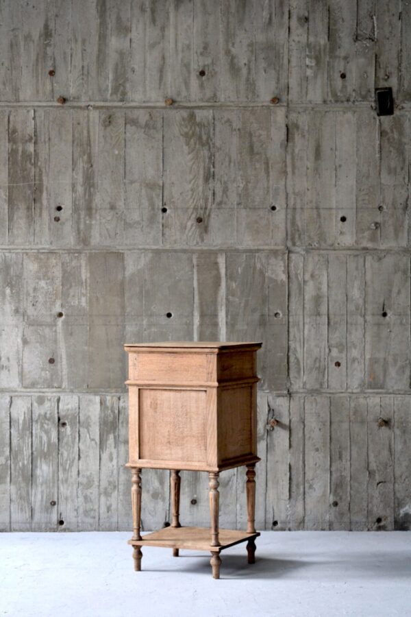 Night table - 画像 (4)