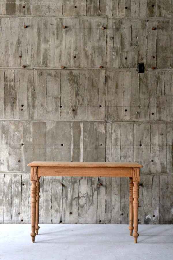 Table - 画像 (2)