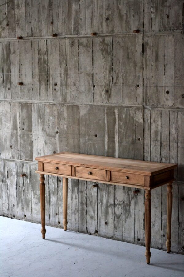 Console table