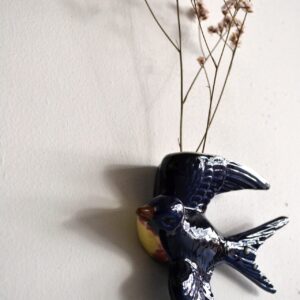 Wall vase swallow