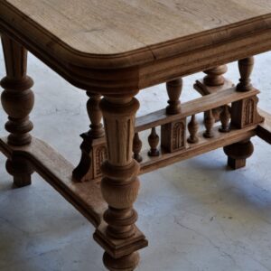 Dining table Henri 2