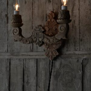 Wooden wall lamp