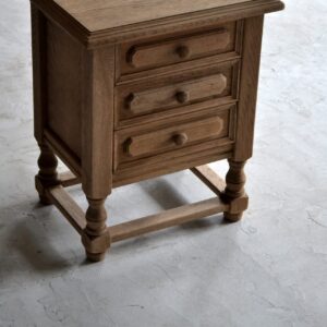 Bedside cabinet