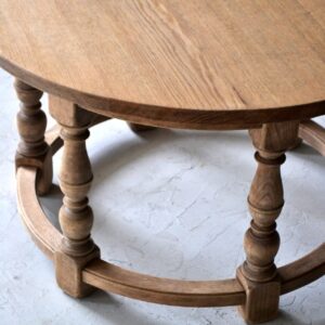 Round coffee table