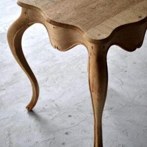 Side table french